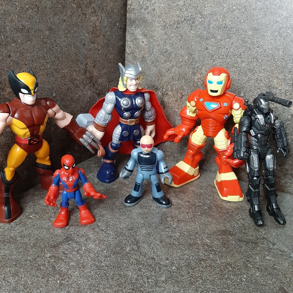 Lot of 6 Marvel action figures, Hasbro
